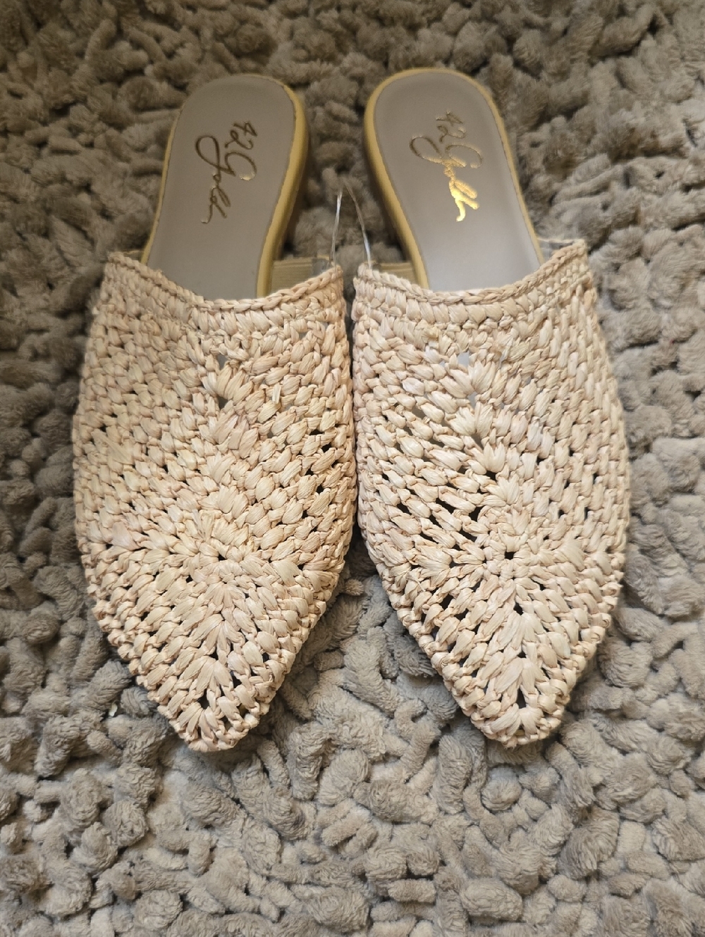 New 42 Gold Women's Size‎ 6 Beige Woven Pointed-Toe Mule Flats